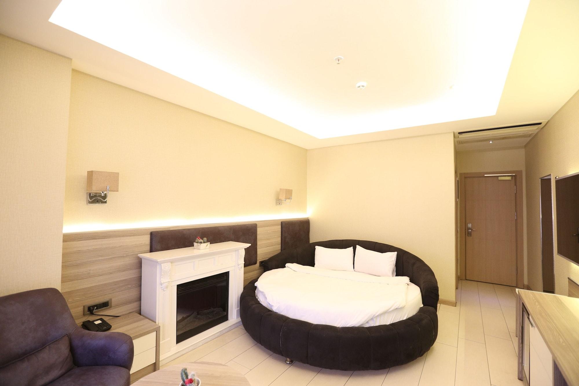 Random Suit Otel Istambul Extérieur photo